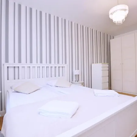 Victus Pearl Of Near The Pier By Renters Apartamento